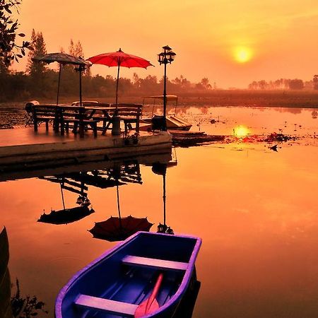 Golden Lake View Boutique Resort Kanchanaburi by Eksteriør bilde