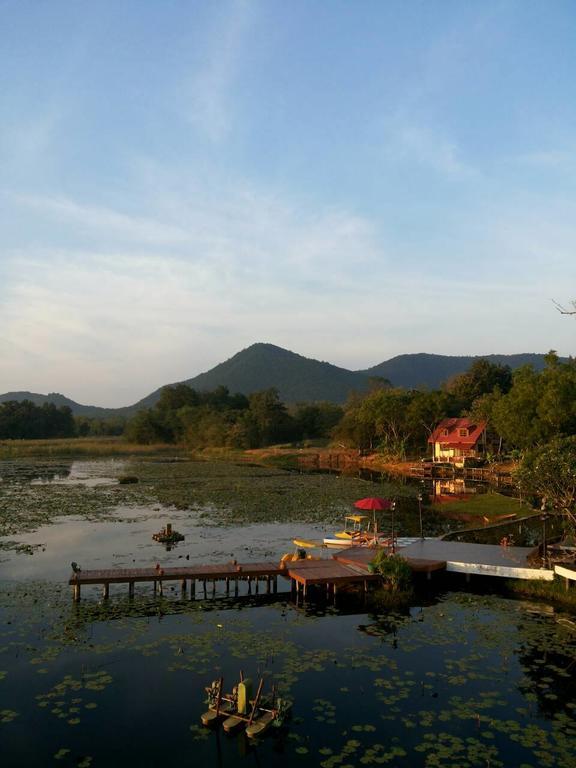 Golden Lake View Boutique Resort Kanchanaburi by Eksteriør bilde