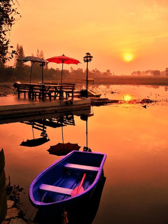 Golden Lake View Boutique Resort Kanchanaburi by Eksteriør bilde