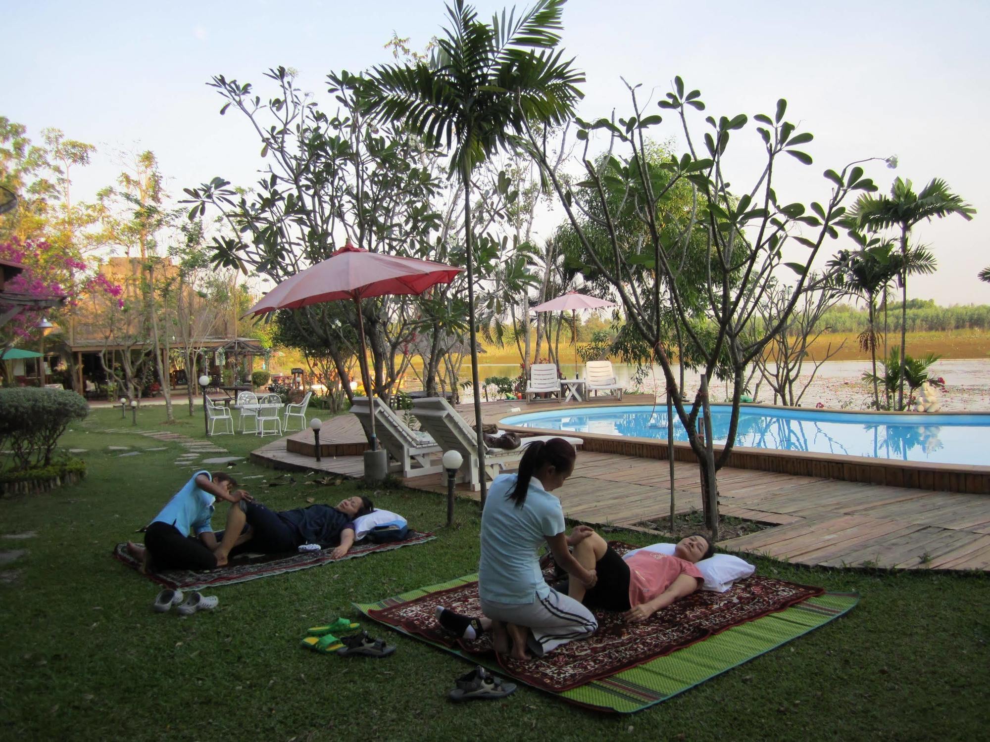 Golden Lake View Boutique Resort Kanchanaburi by Eksteriør bilde